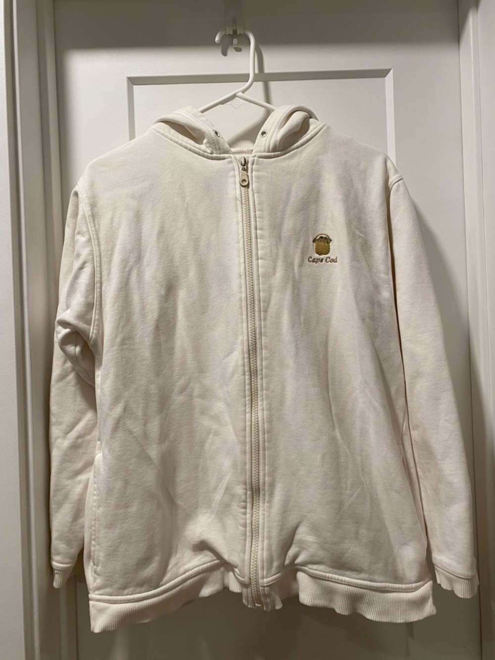 Cuffy’s Cape Cod Off White Zip-Up Hoodie